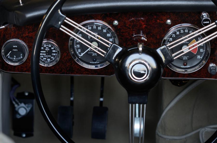 Панель приборов Austin-Healey 3000 (Mk III) 1963 года  (фото 106 из 131)